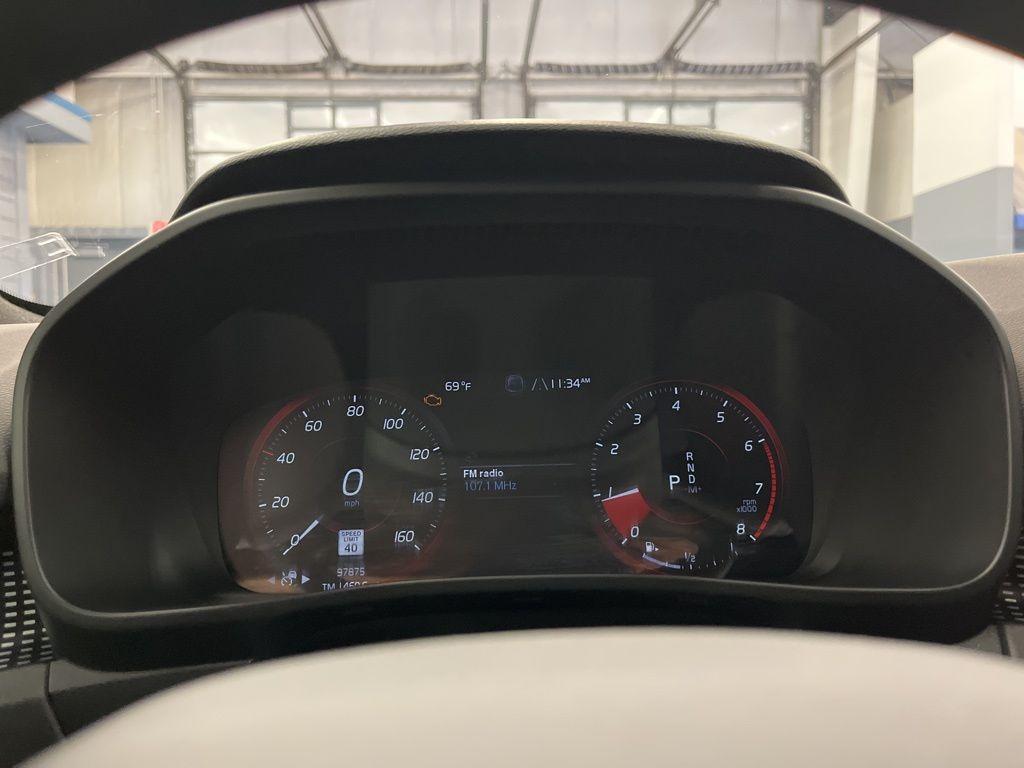 used 2022 Volvo XC40 car, priced at $18,999