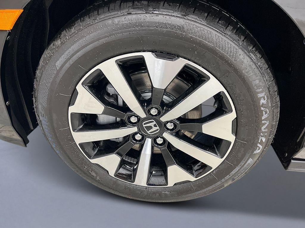 new 2026 Honda Odyssey car, priced at $44,702