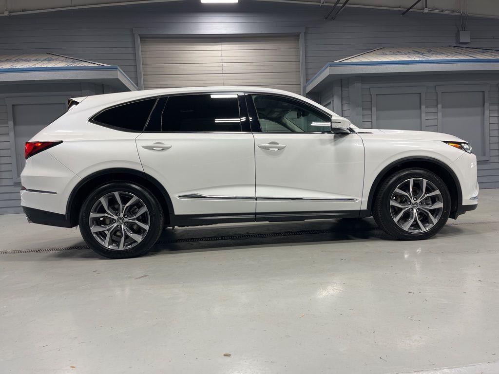 used 2022 Acura MDX car, priced at $36,999