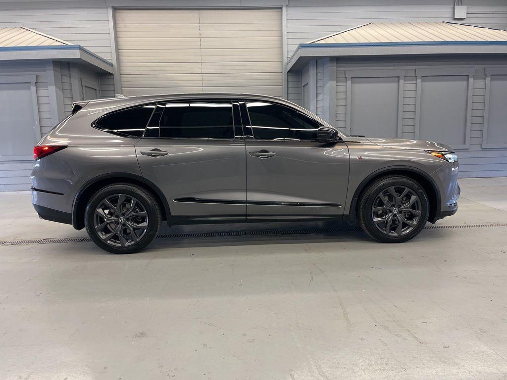 used 2024 Acura MDX car, priced at $43,999