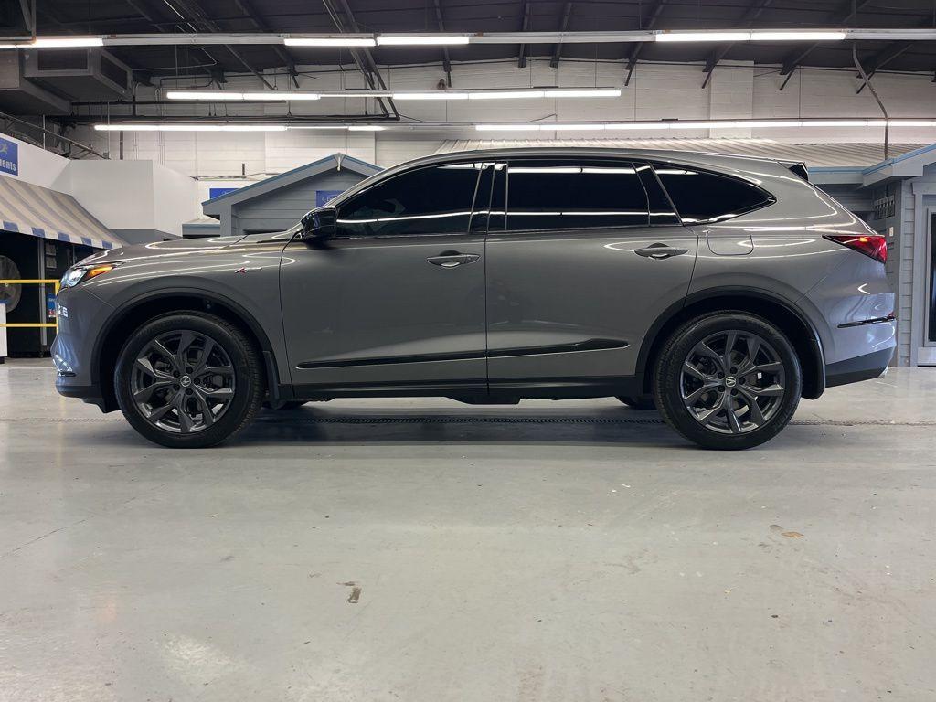 used 2024 Acura MDX car, priced at $43,999