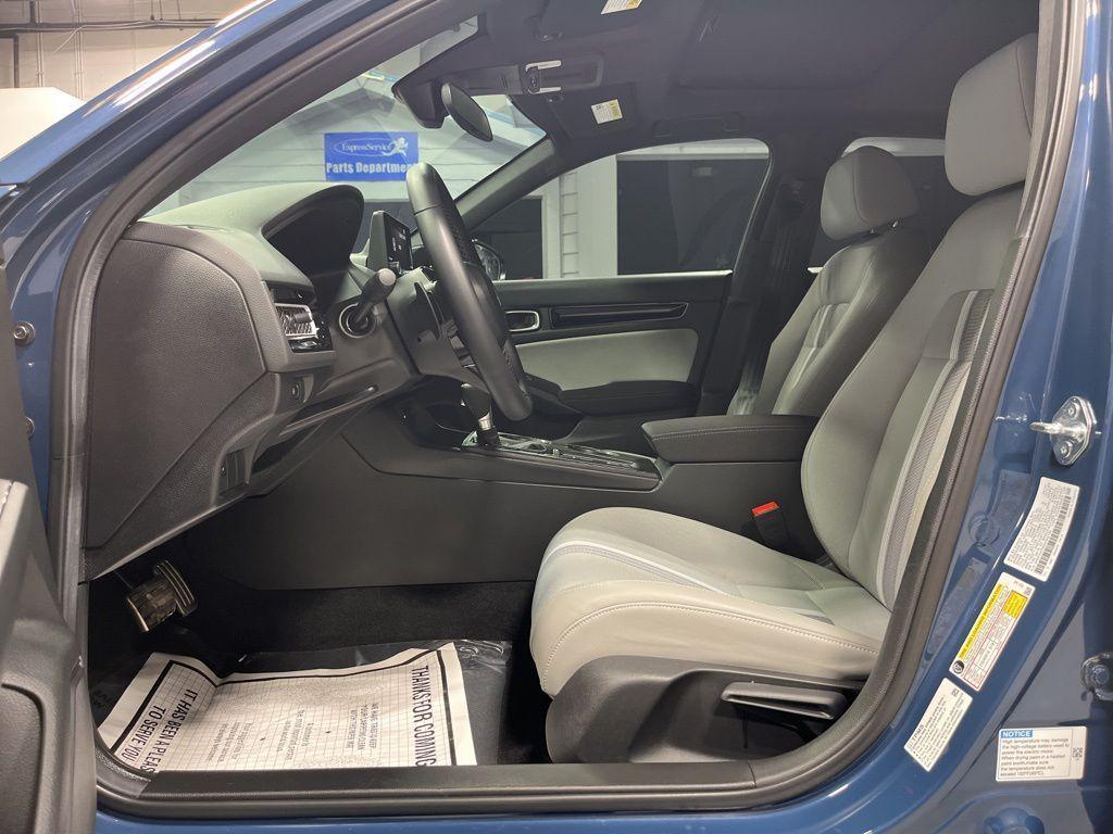 used 2025 Honda Civic Hybrid car, priced at $28,999