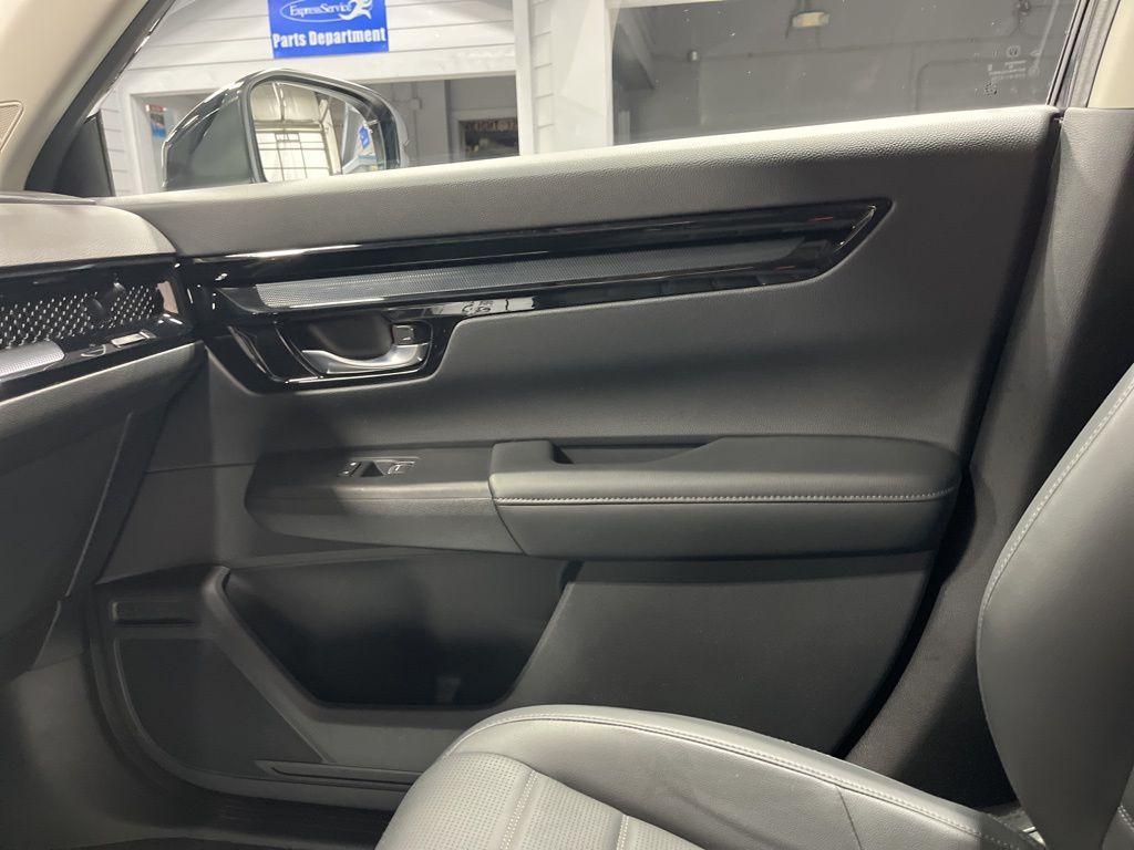 used 2024 Honda CR-V car, priced at $32,411
