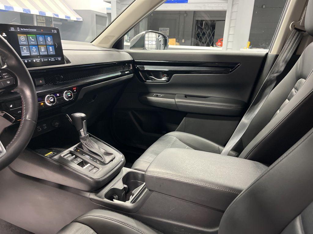used 2023 Honda CR-V car, priced at $30,999