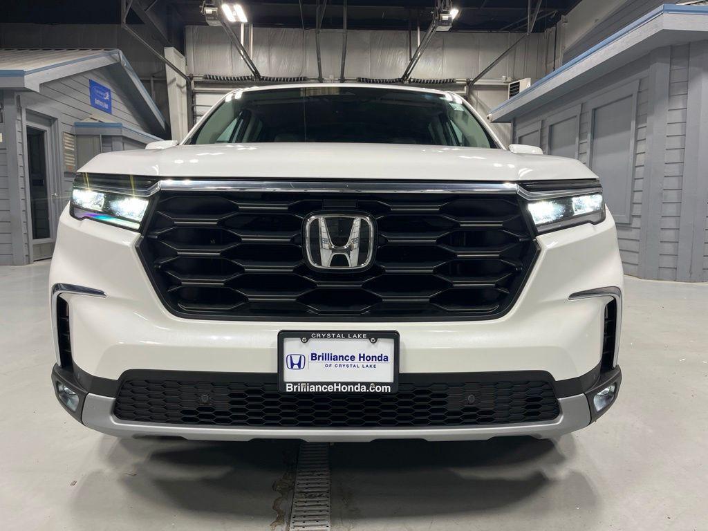 used 2023 Honda Pilot car, priced at $37,411