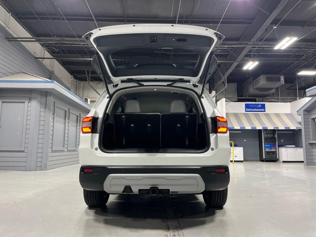 used 2023 Honda Pilot car, priced at $37,411