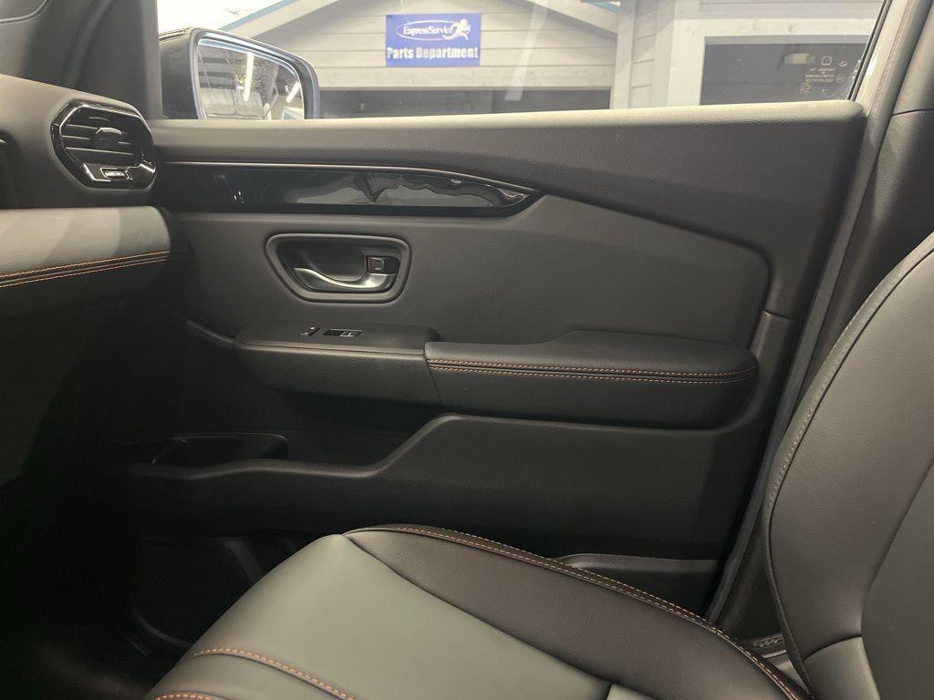 used 2025 Honda Pilot car, priced at $45,999