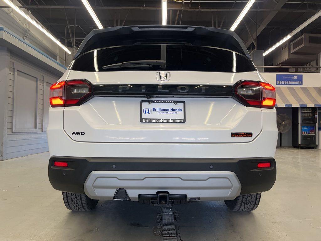 used 2025 Honda Pilot car, priced at $45,999