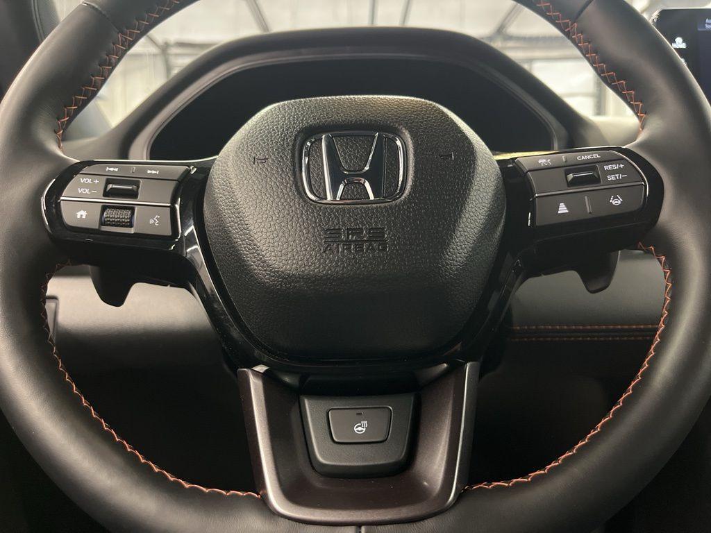 used 2025 Honda Pilot car, priced at $45,999