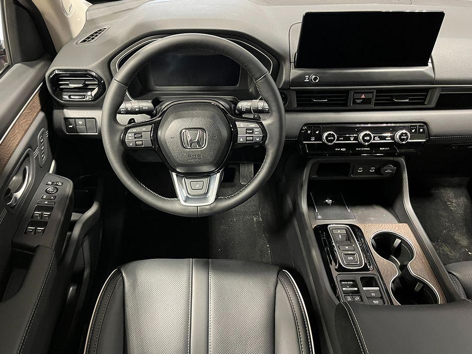 new 2026 Honda Pilot car, priced at $56,112