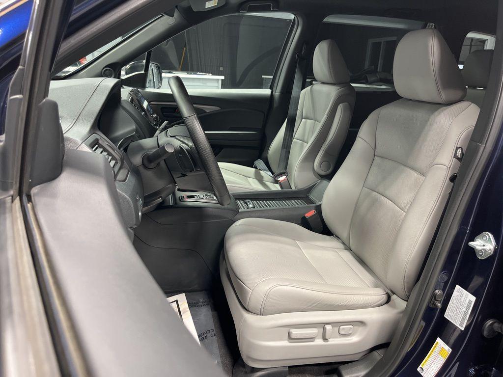 used 2023 Honda Passport car, priced at $29,999