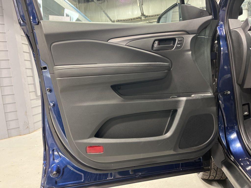 used 2023 Honda Passport car, priced at $29,999