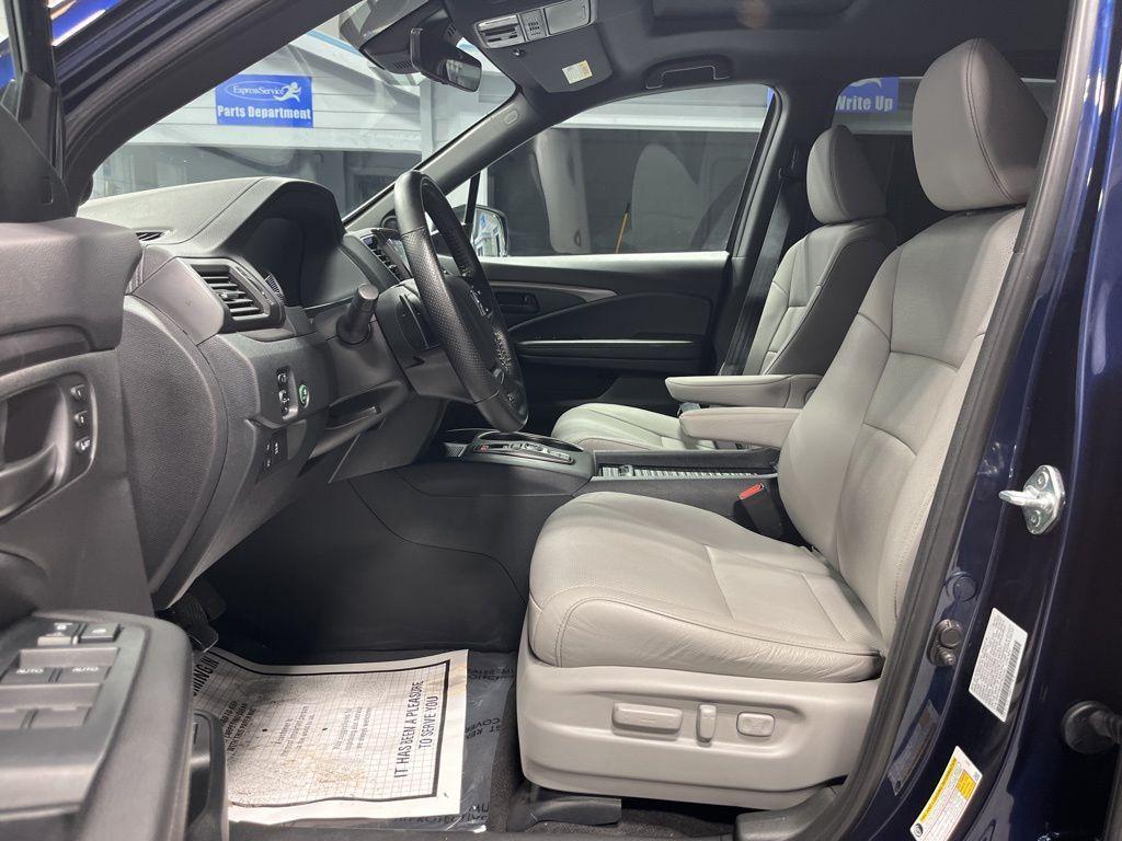 used 2023 Honda Passport car, priced at $29,999