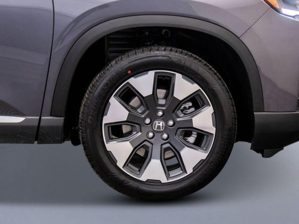 new 2026 Honda Pilot car, priced at $55,857
