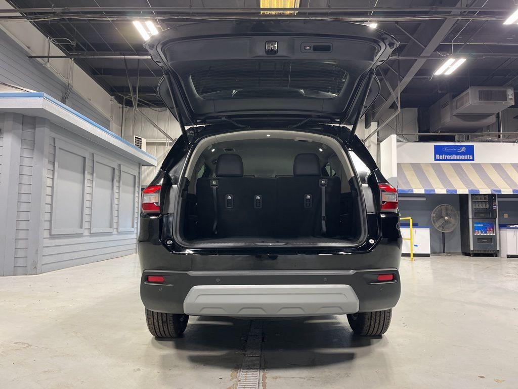 used 2025 Honda Pilot car, priced at $42,999