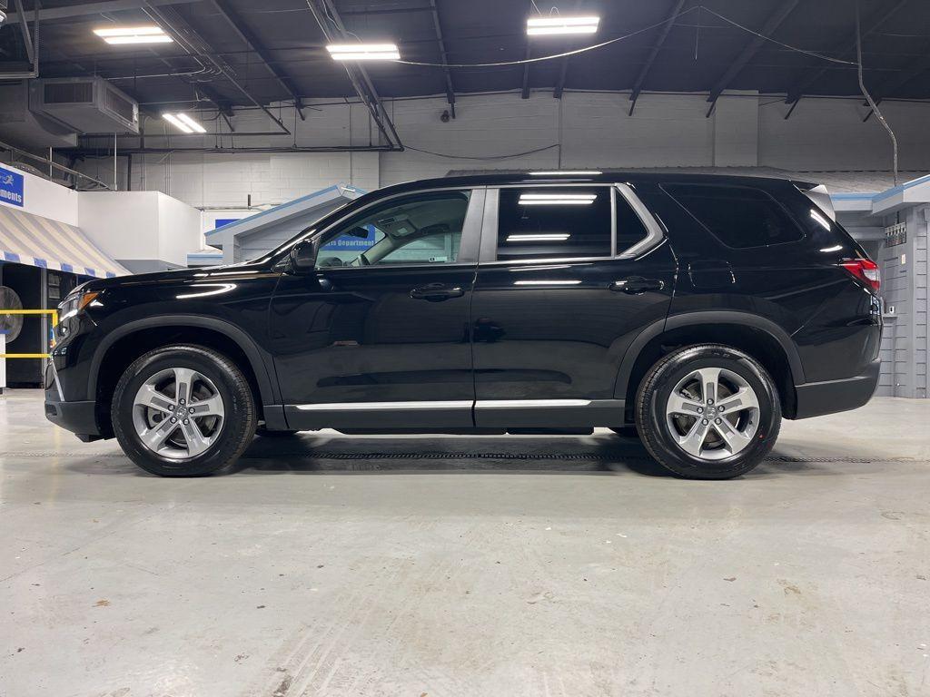 used 2025 Honda Pilot car, priced at $42,999