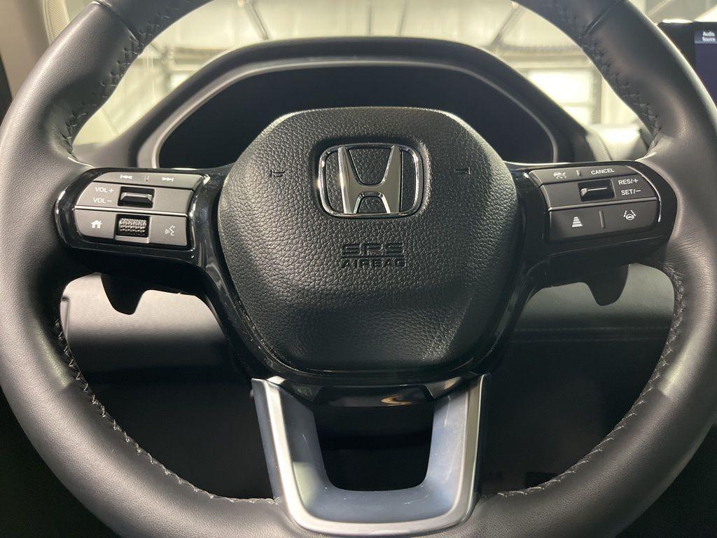 used 2025 Honda Pilot car, priced at $42,999