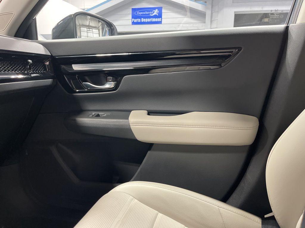 used 2023 Honda CR-V car, priced at $30,999