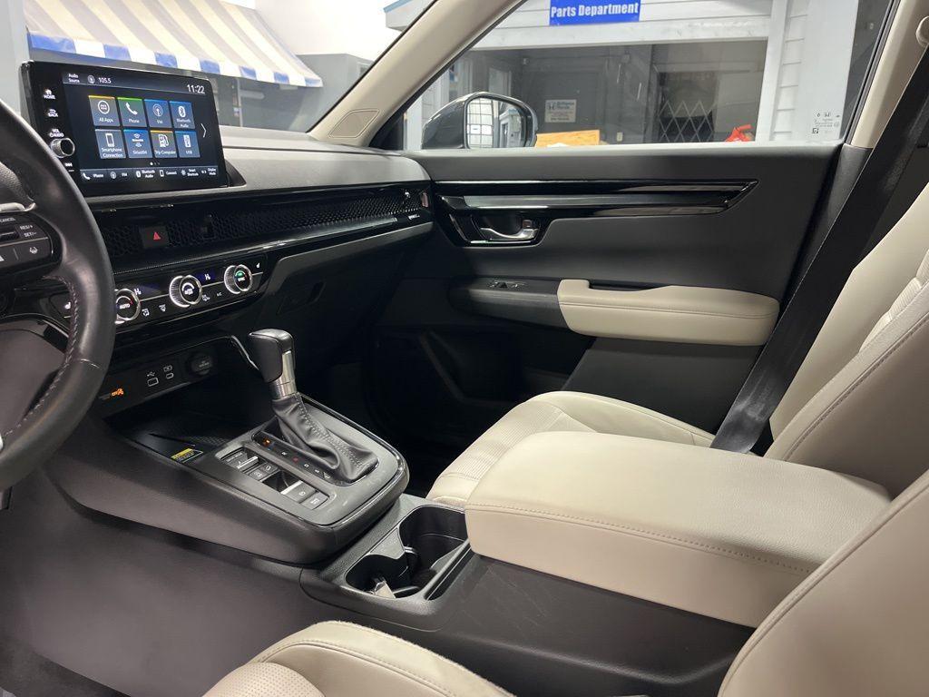 used 2023 Honda CR-V car, priced at $30,999