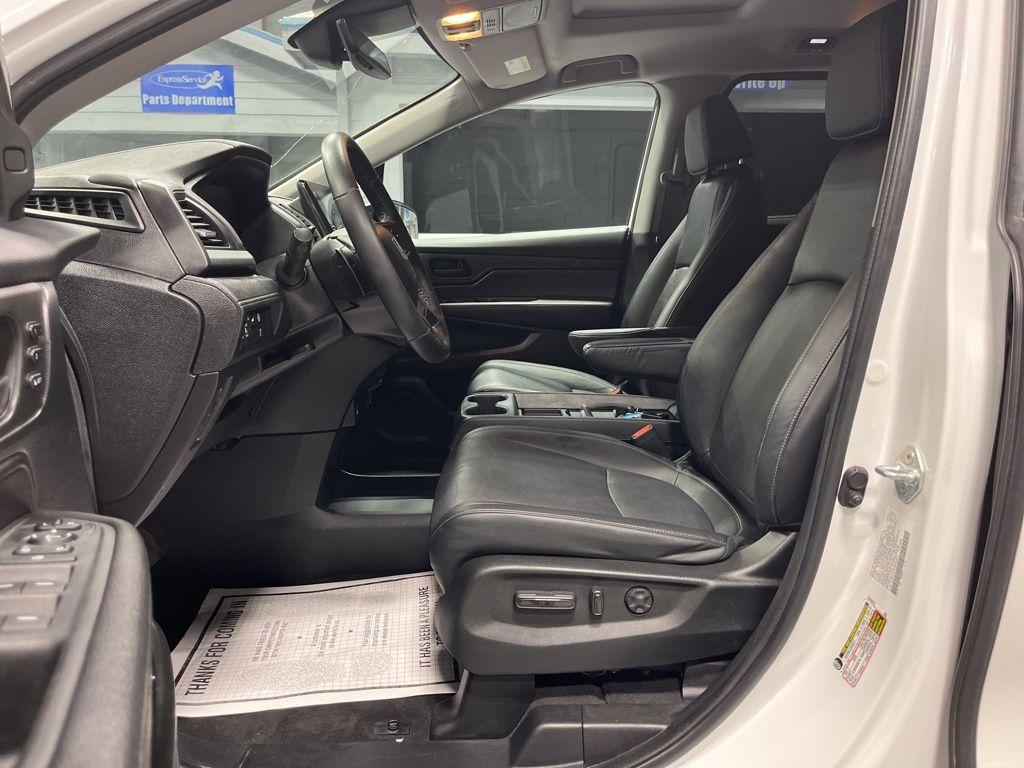 used 2024 Honda Odyssey car, priced at $35,411