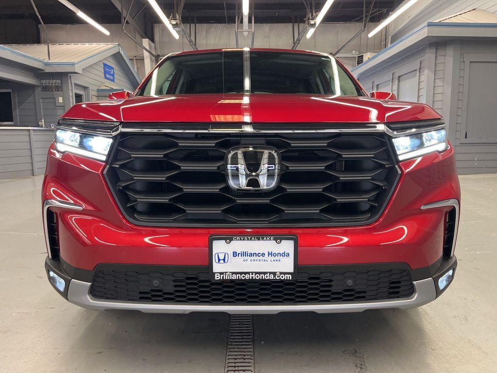 used 2025 Honda Pilot car, priced at $42,999