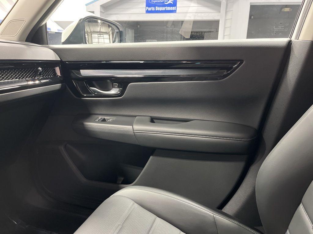 used 2023 Honda CR-V car, priced at $32,999