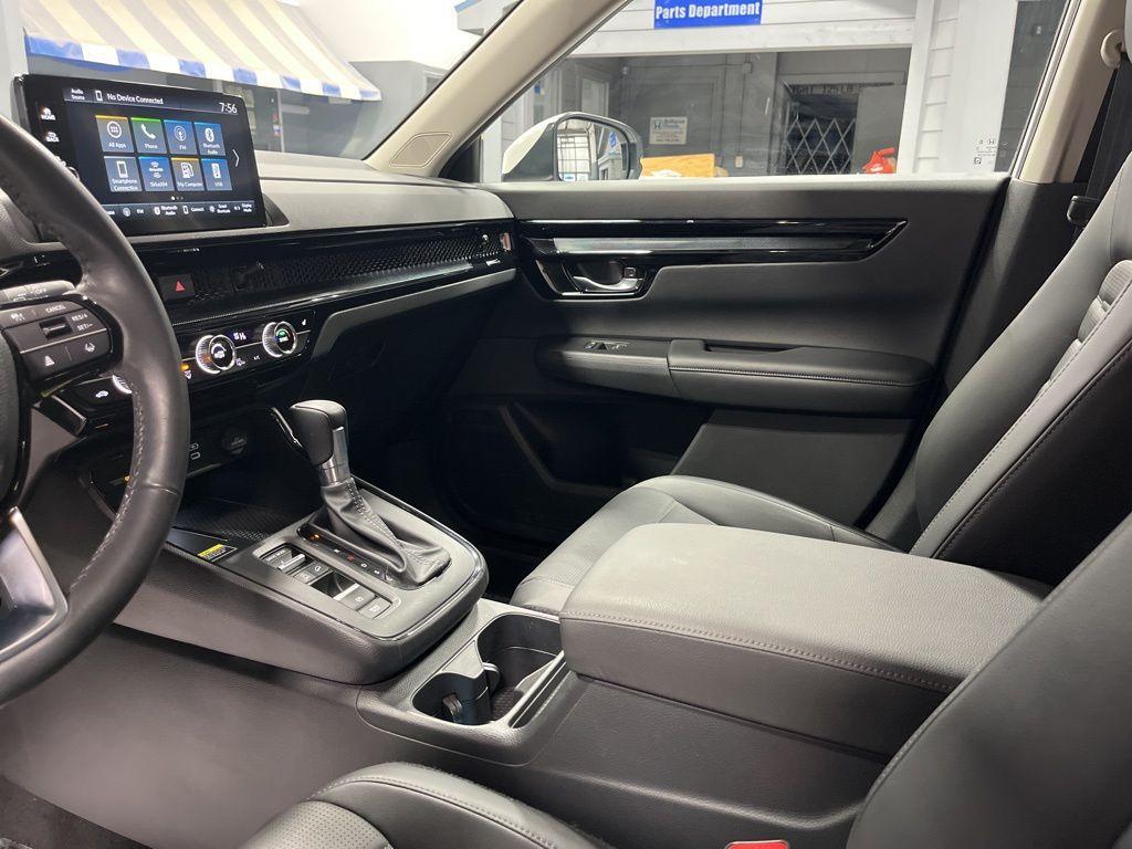 used 2023 Honda CR-V car, priced at $32,999