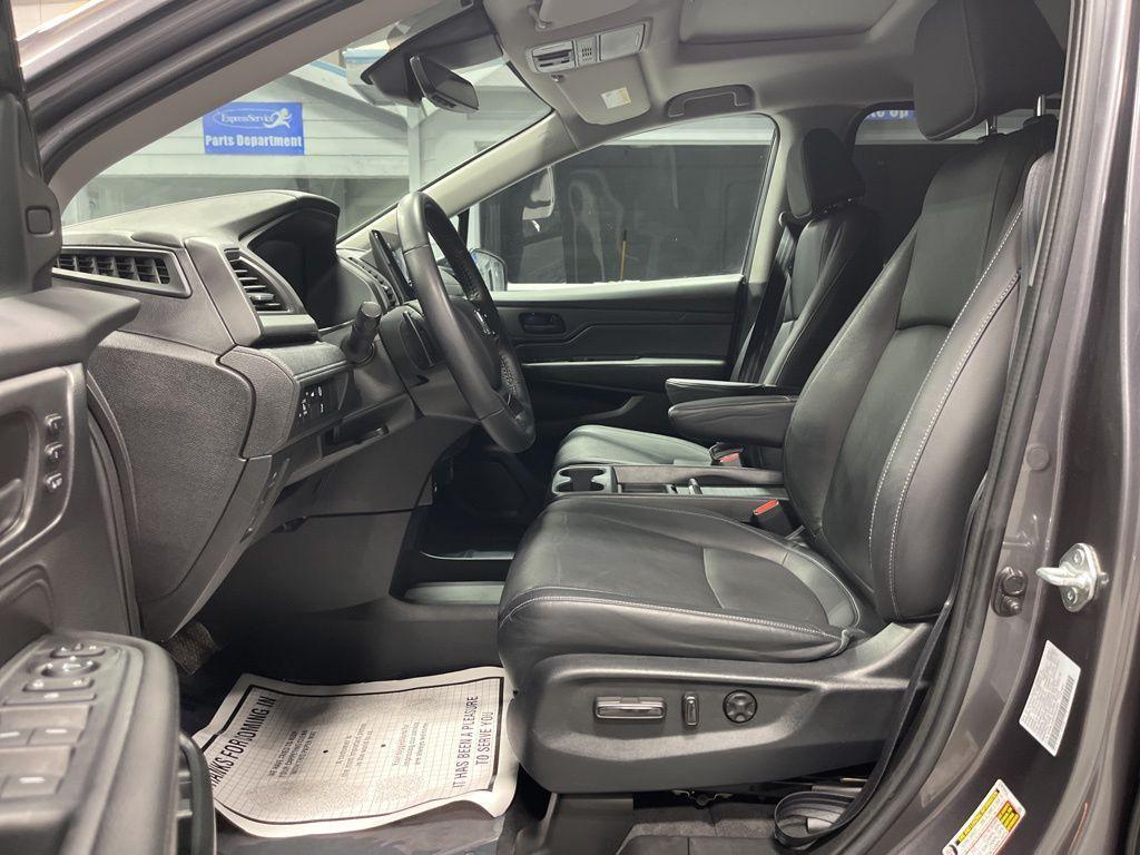 used 2023 Honda Odyssey car, priced at $34,999