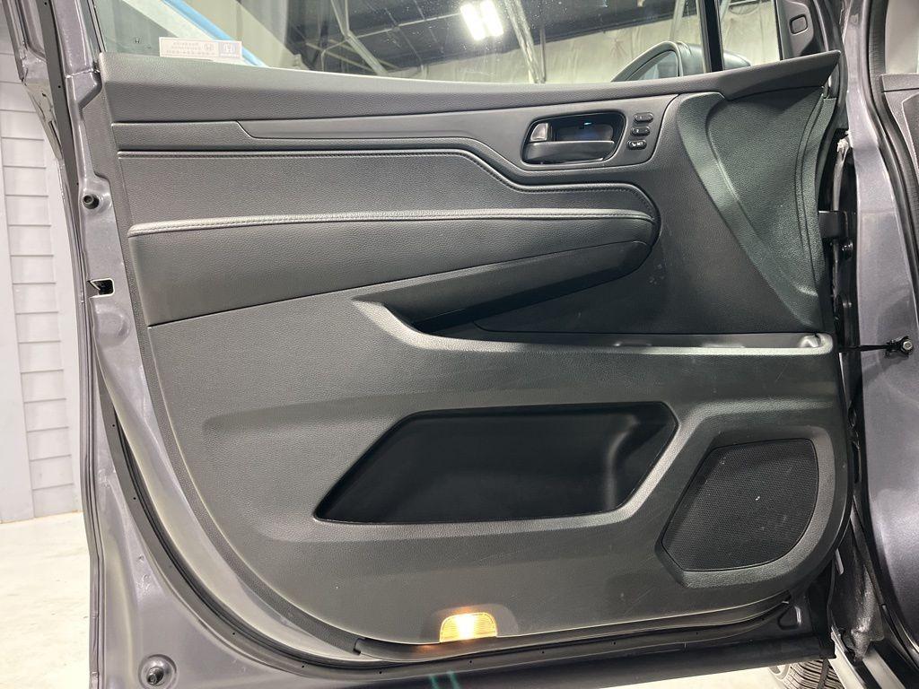 used 2023 Honda Odyssey car, priced at $34,999