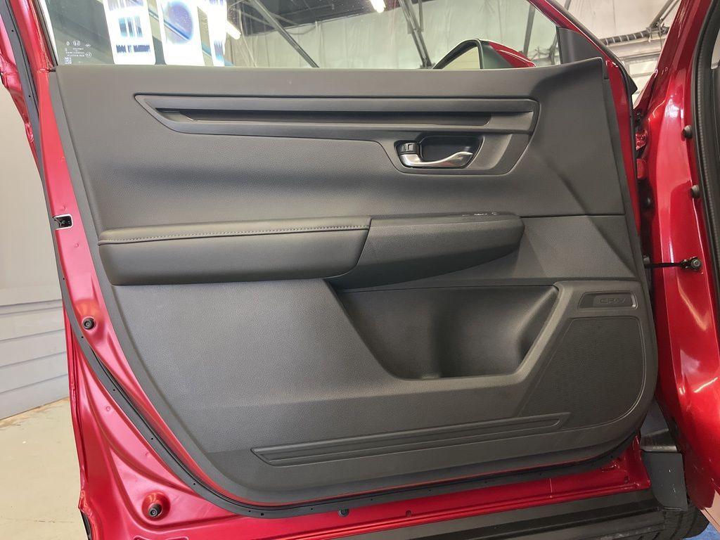 used 2026 Honda CR-V car, priced at $31,999