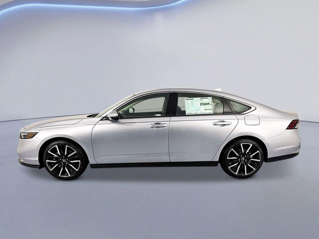 new 2026 Honda Accord Hybrid car, priced at $40,690