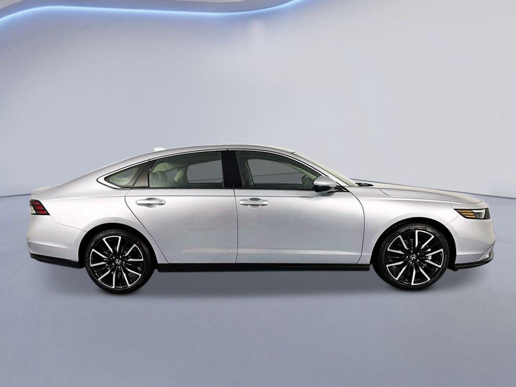new 2026 Honda Accord Hybrid car, priced at $40,690