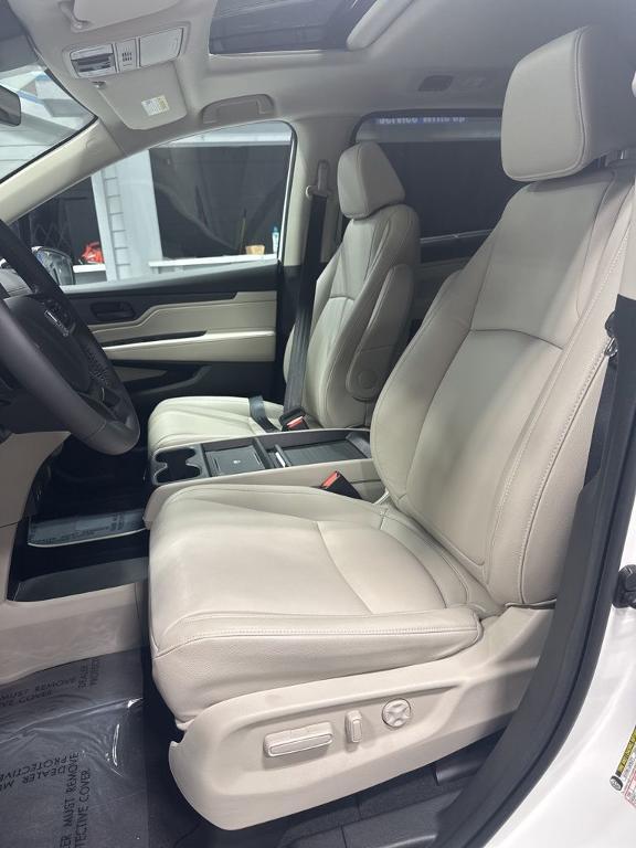 used 2026 Honda Odyssey car, priced at $41,999