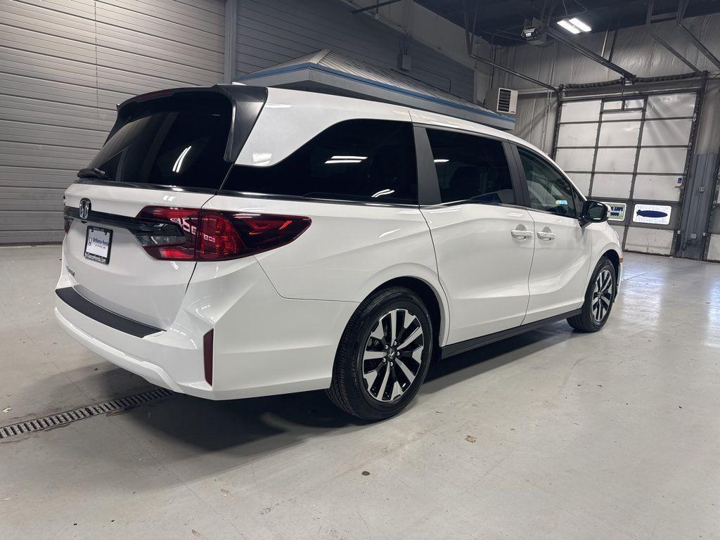 used 2026 Honda Odyssey car, priced at $41,999