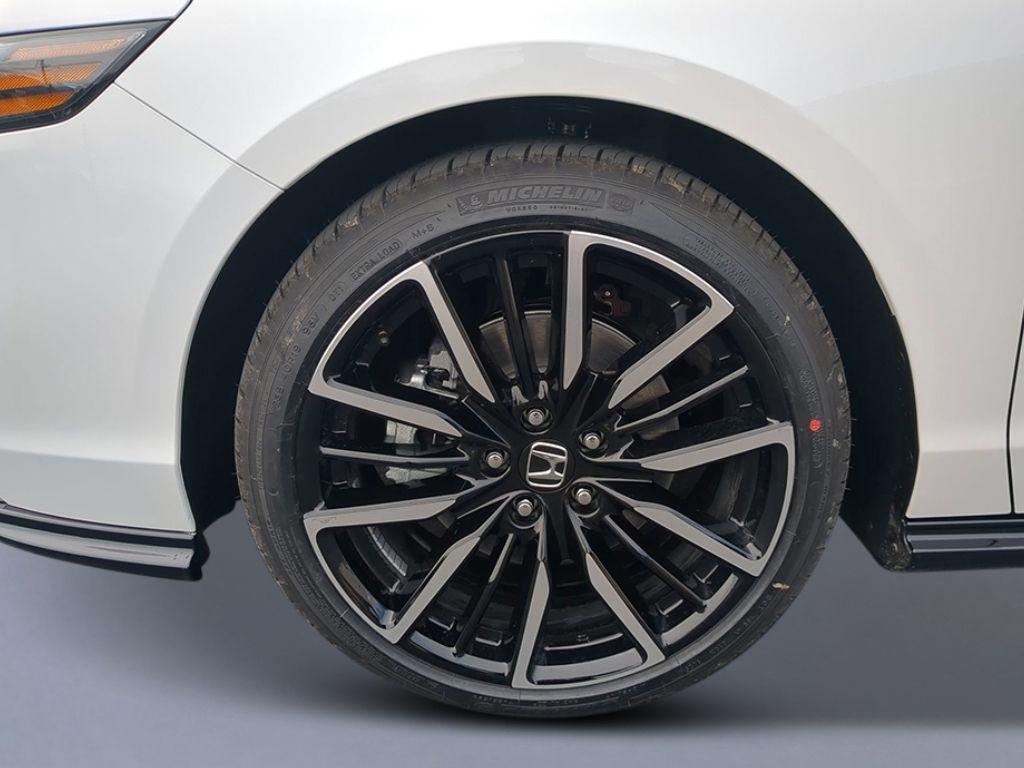 new 2026 Honda Accord Hybrid car, priced at $41,145