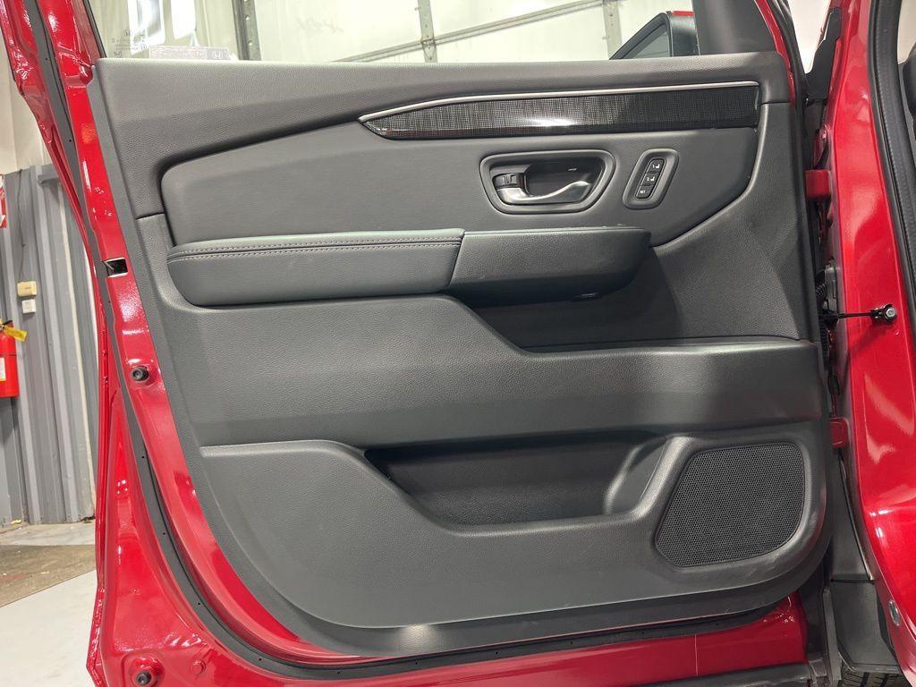 used 2024 Honda Pilot car, priced at $46,999