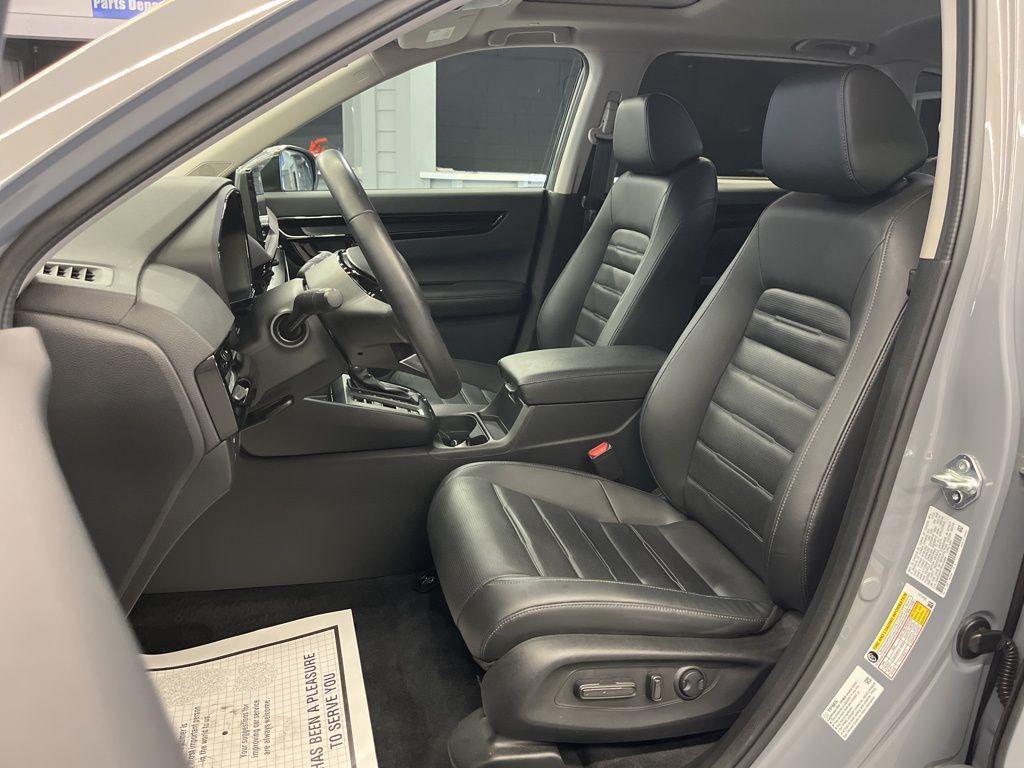 used 2023 Honda CR-V car, priced at $31,999