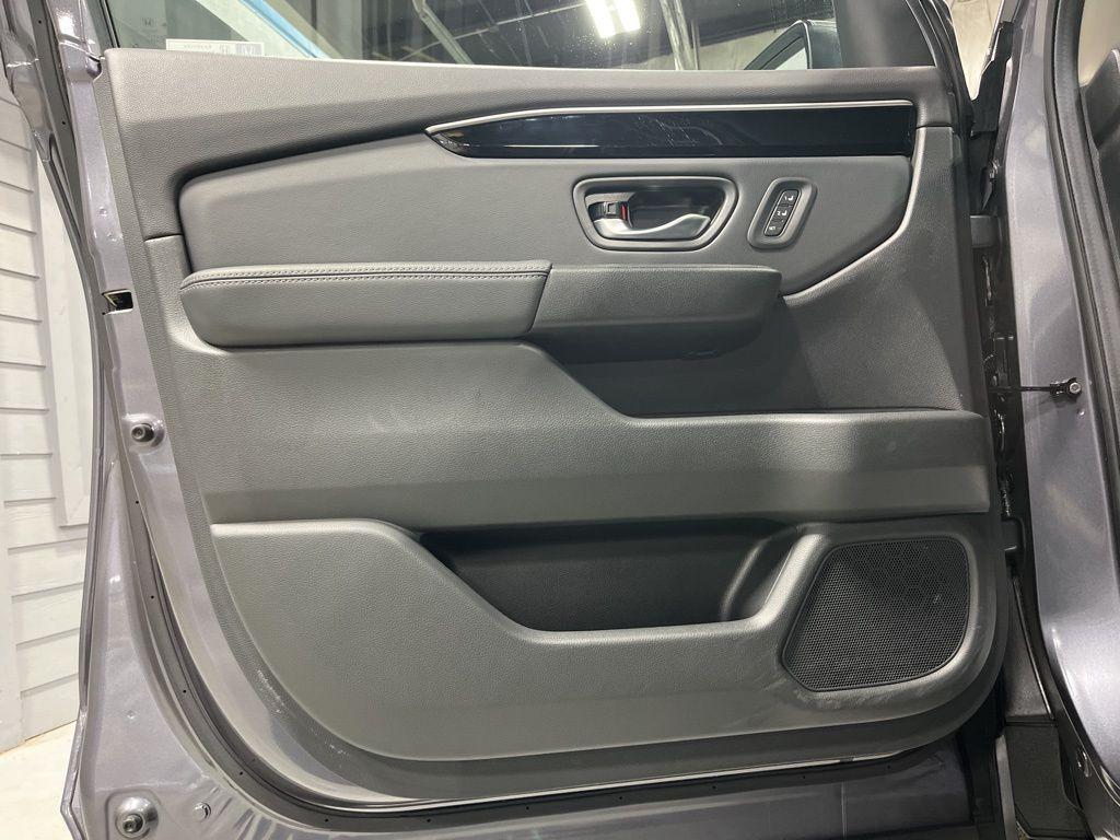 used 2025 Honda Pilot car, priced at $42,999