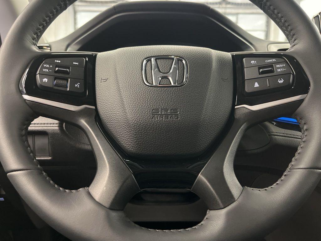 used 2025 Honda Odyssey car, priced at $42,999