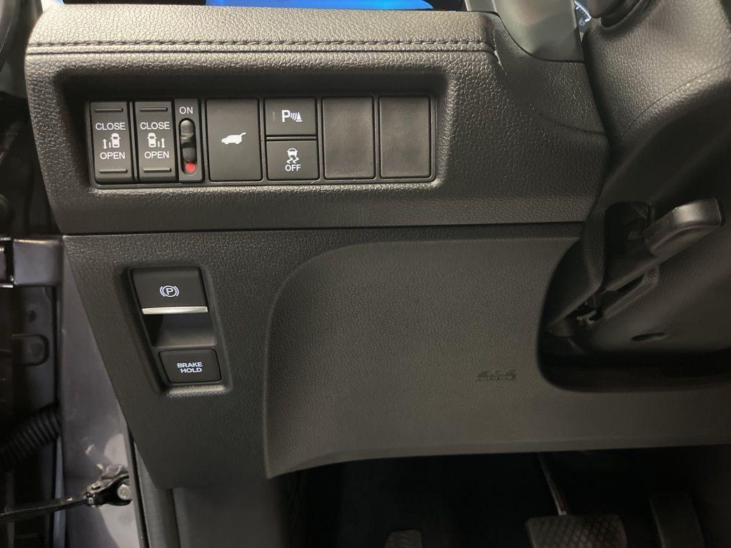 used 2025 Honda Odyssey car, priced at $42,999