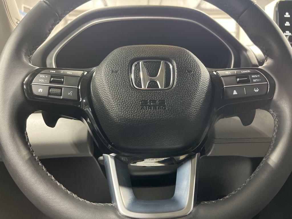 used 2024 Honda Pilot car, priced at $42,999