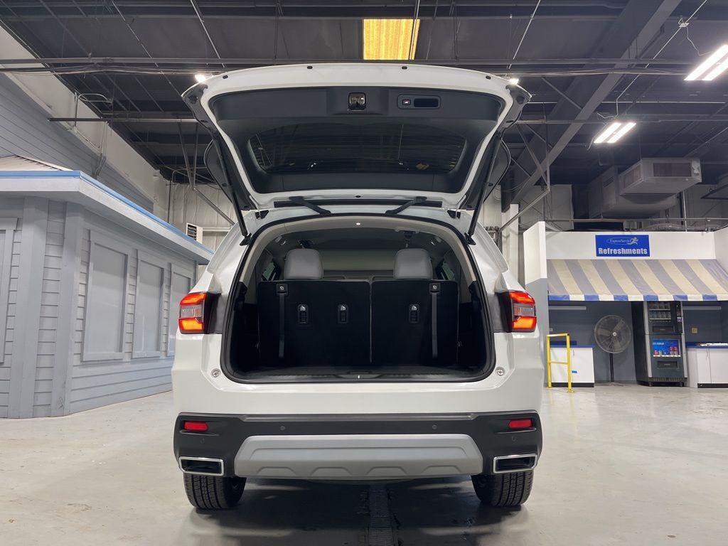 used 2024 Honda Pilot car, priced at $42,999