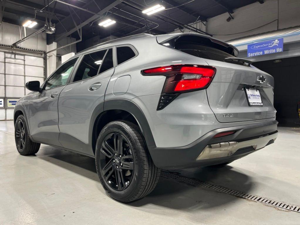 used 2024 Chevrolet Trax car, priced at $23,411