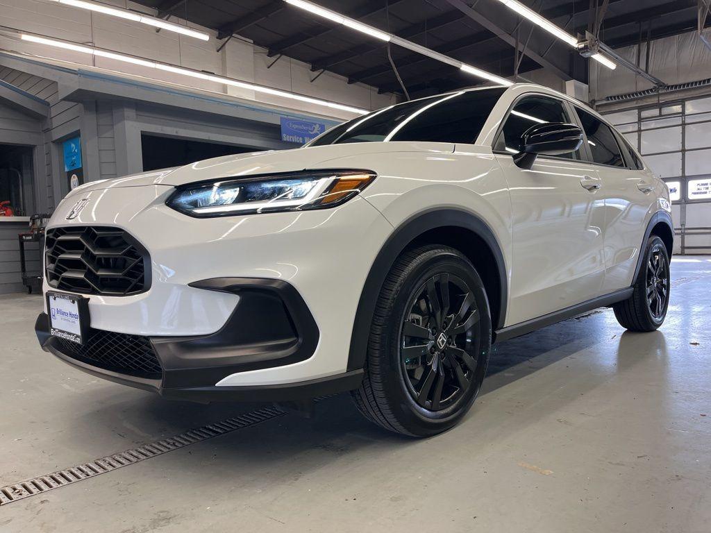 used 2026 Honda HR-V car, priced at $27,999