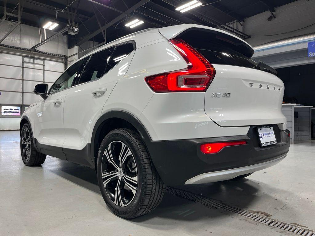used 2021 Volvo XC40 car, priced at $22,411
