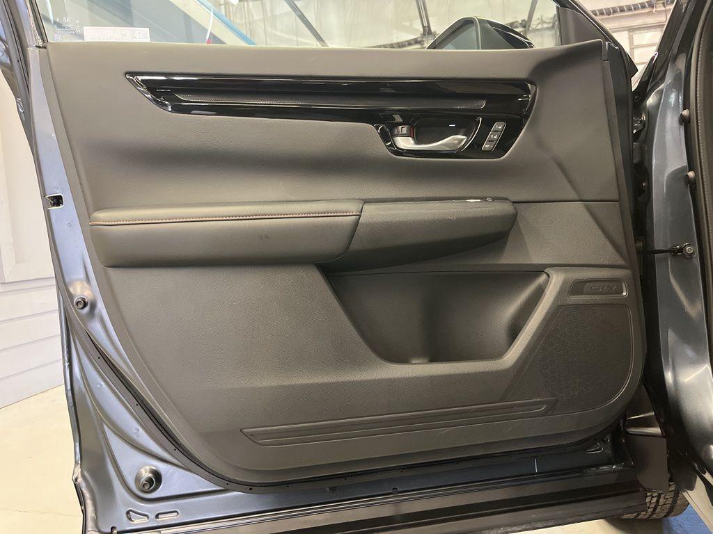 used 2023 Honda CR-V Hybrid car, priced at $32,999