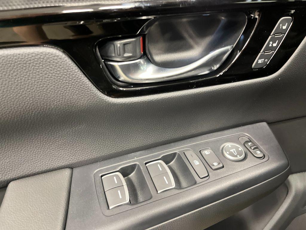 new 2026 Honda CR-V Hybrid car, priced at $44,455