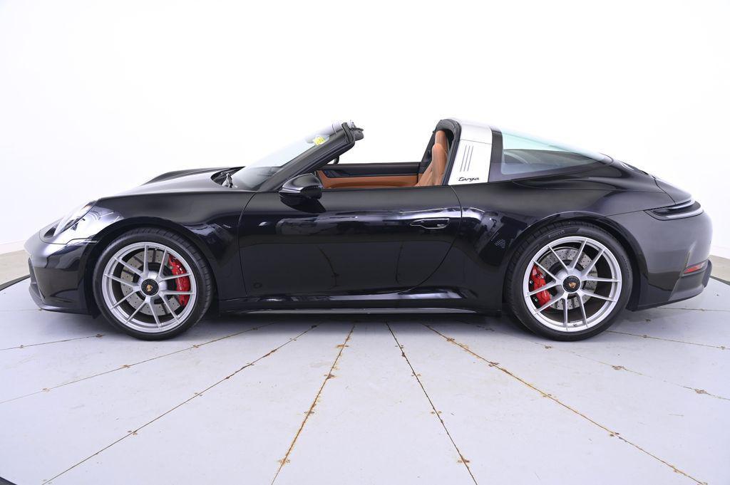 2025 Black Porsche 911
