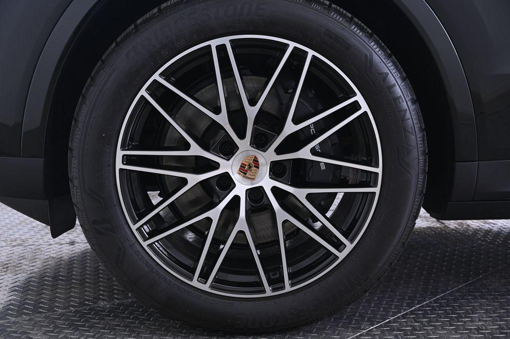 new 2026 Porsche Cayenne car, priced at $102,810