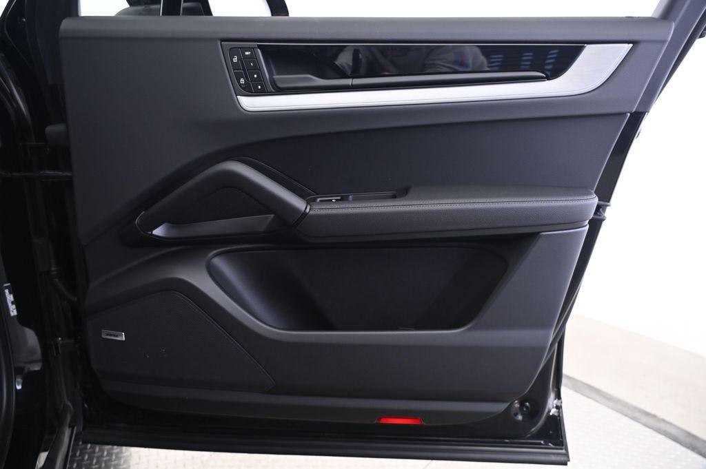 new 2026 Porsche Cayenne car, priced at $105,420